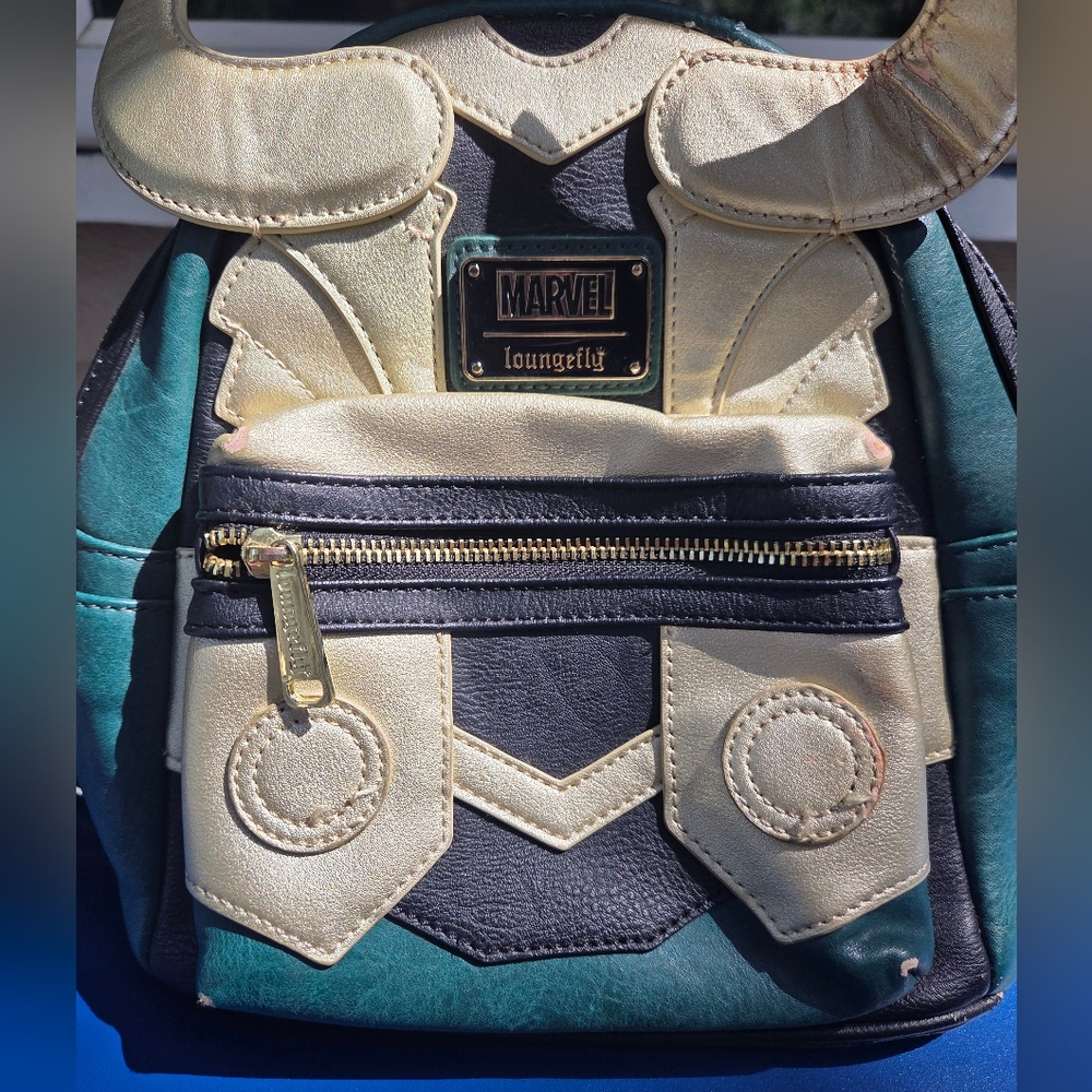 Disney Marvel x Loungefly Loki Helmet Mini Backpack - Teal & Cream - Picture 4 of 10